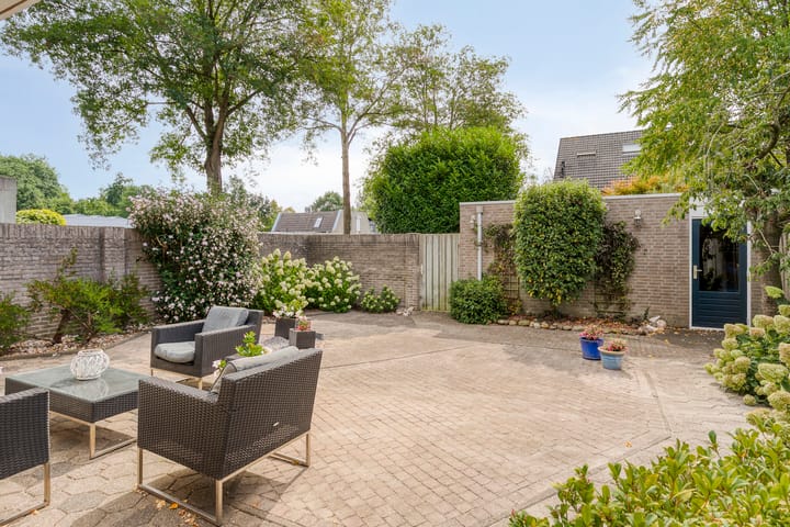 Foto 45 van Steve Bikostraat 2