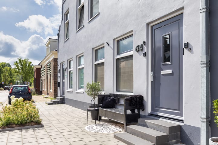 Photo 3 of Harlingerstraat 64-C