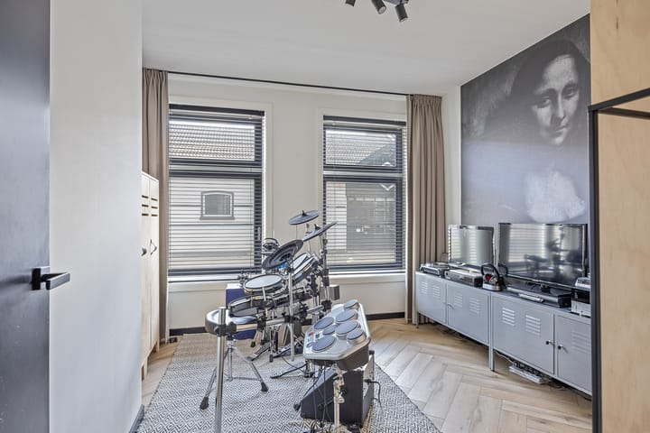 Foto 26 van Harlingerstraat 64-C