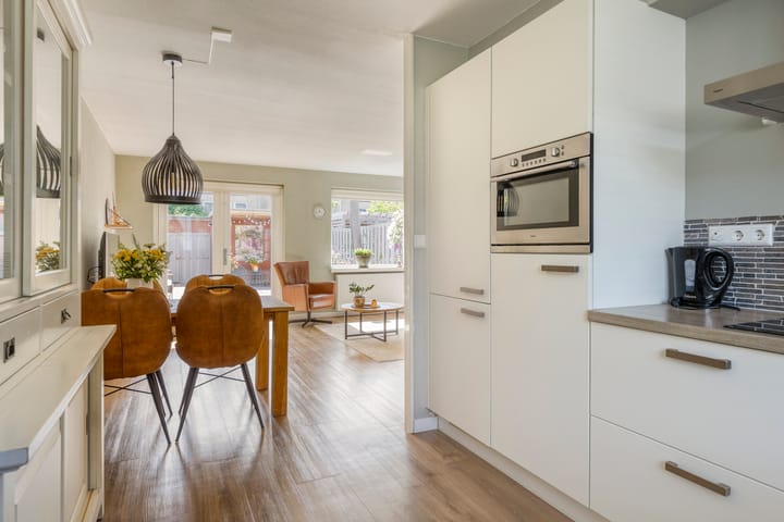 Foto 16 van Pernisstraat 24