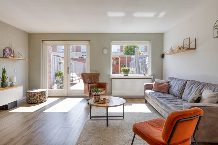 Foto 19 van Pernisstraat 24