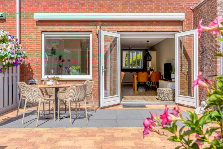 Foto 35 van Pernisstraat 24