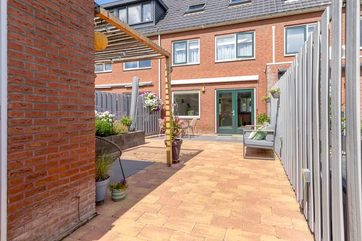 Foto 36 van Pernisstraat 24