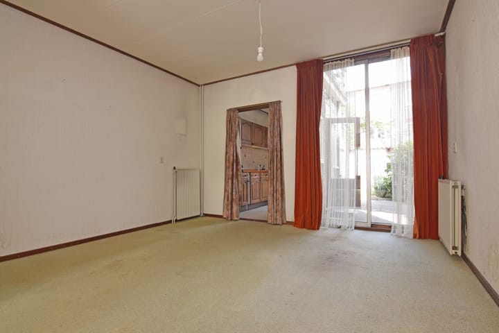 Photo 6 of Medanstraat 3