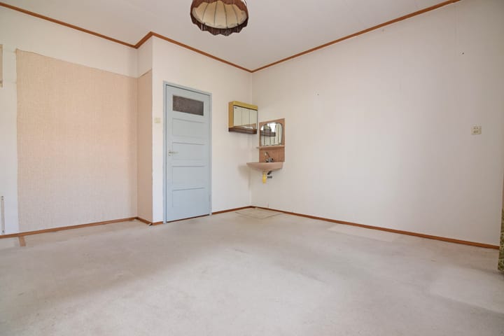 Photo 11 of Medanstraat 3