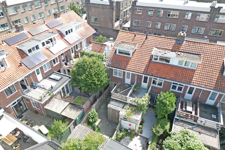 Photo 25 of Medanstraat 3