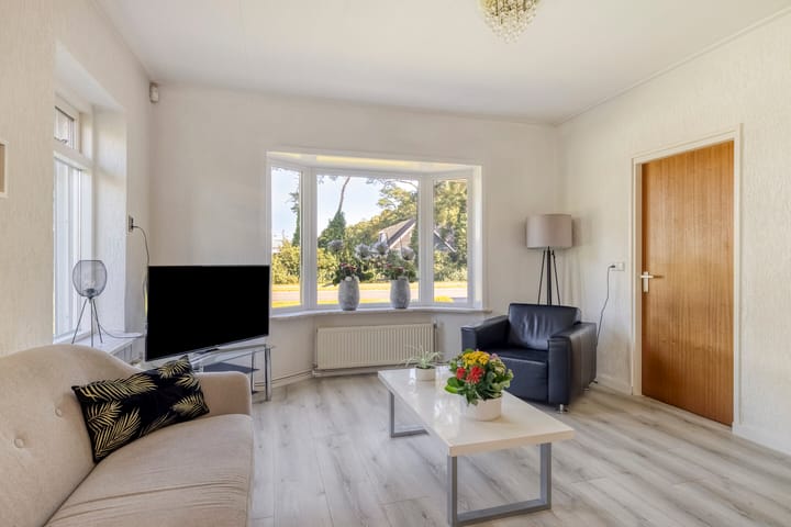 Photo 2 of Splitting 170