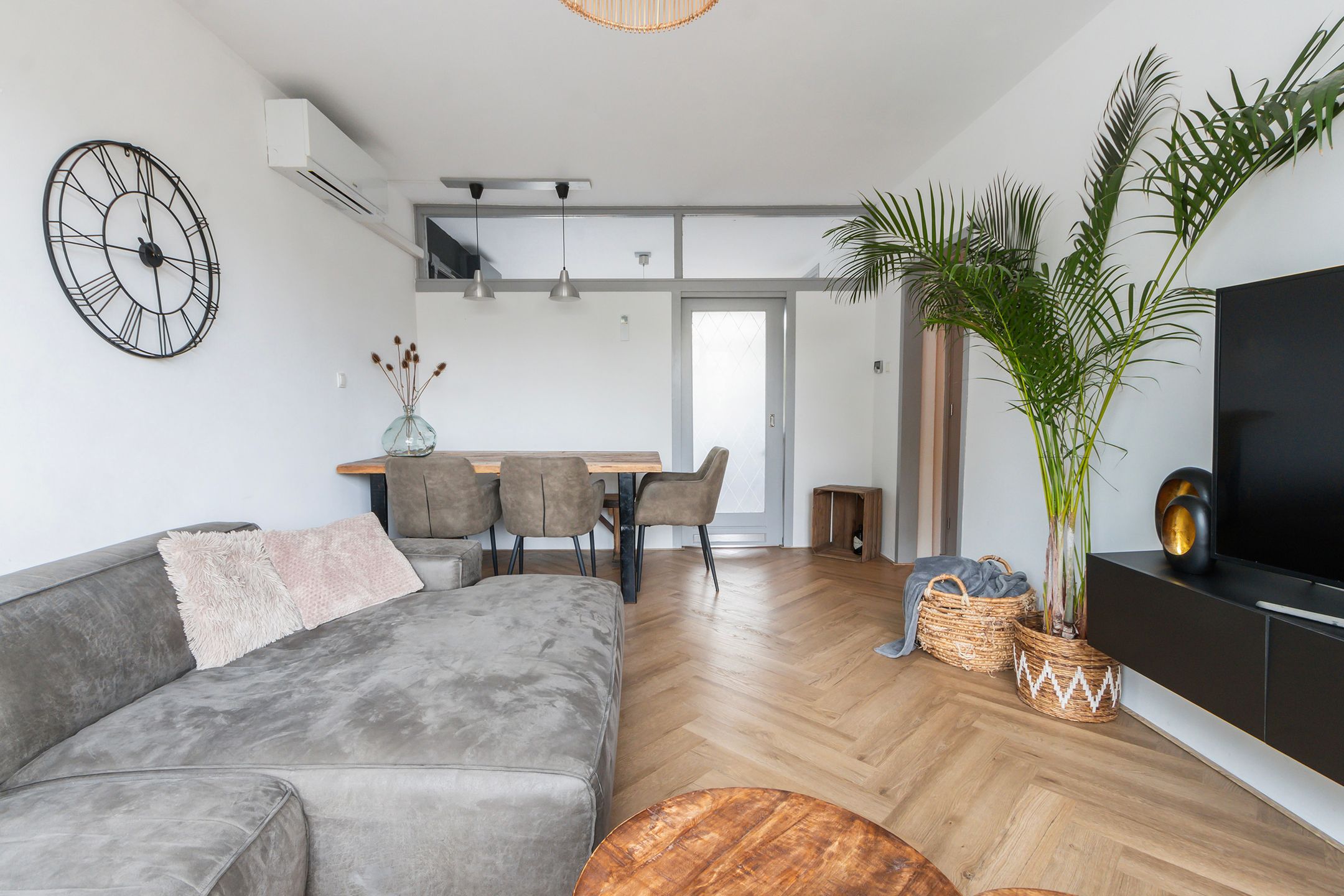 Photo 9 of Anna van Saksenstraat 4