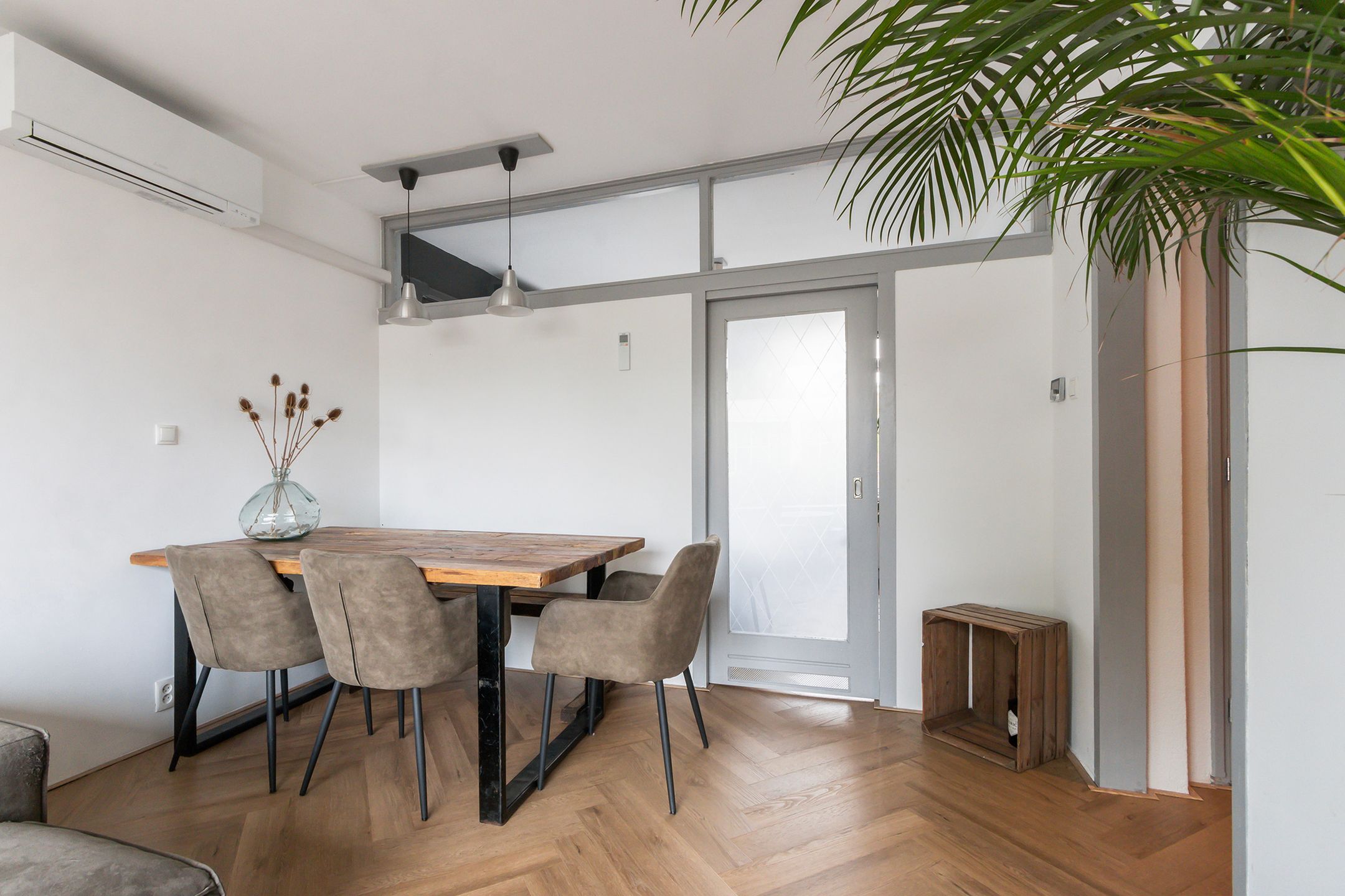 Photo 12 of Anna van Saksenstraat 4