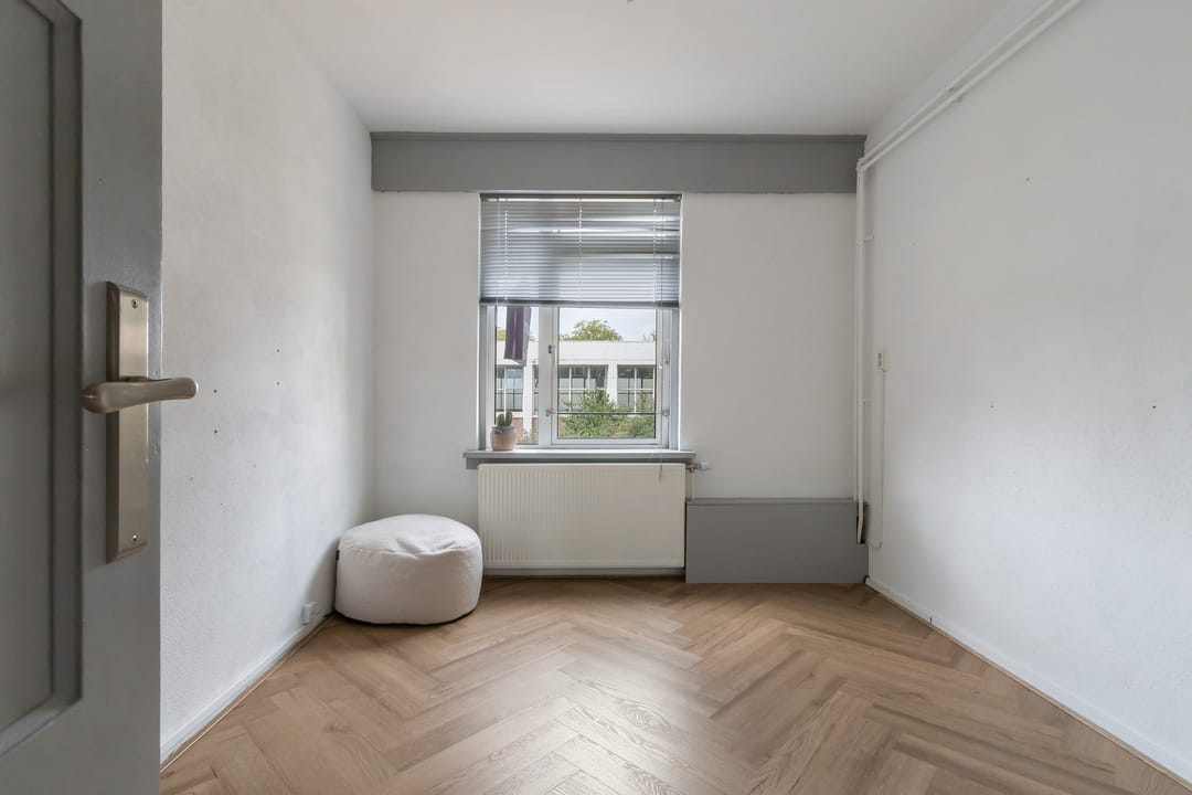 Photo 16 of Anna van Saksenstraat 4