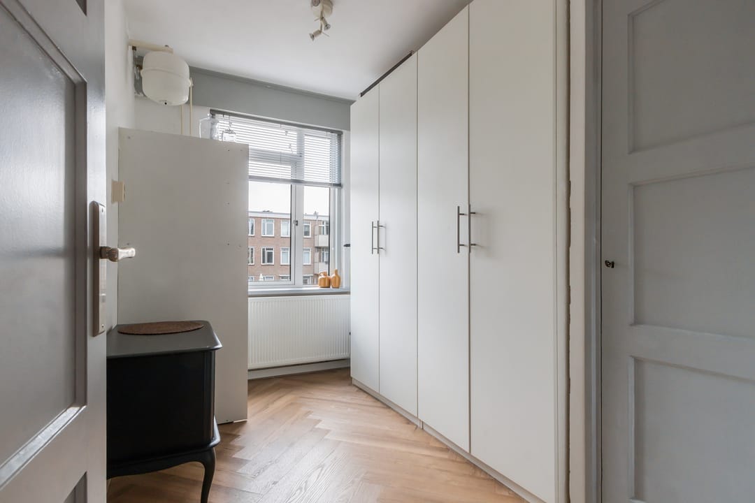 Photo 17 of Anna van Saksenstraat 4