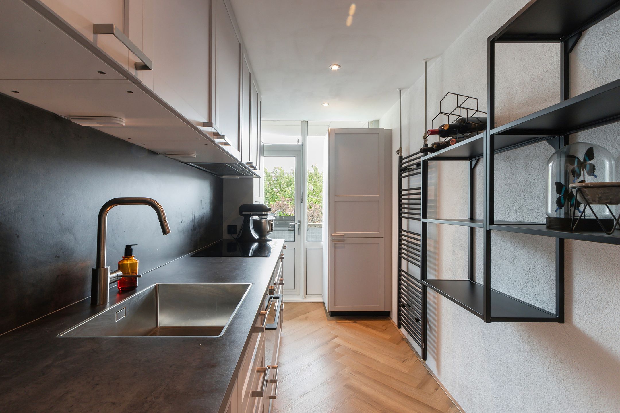 Photo 18 of Anna van Saksenstraat 4