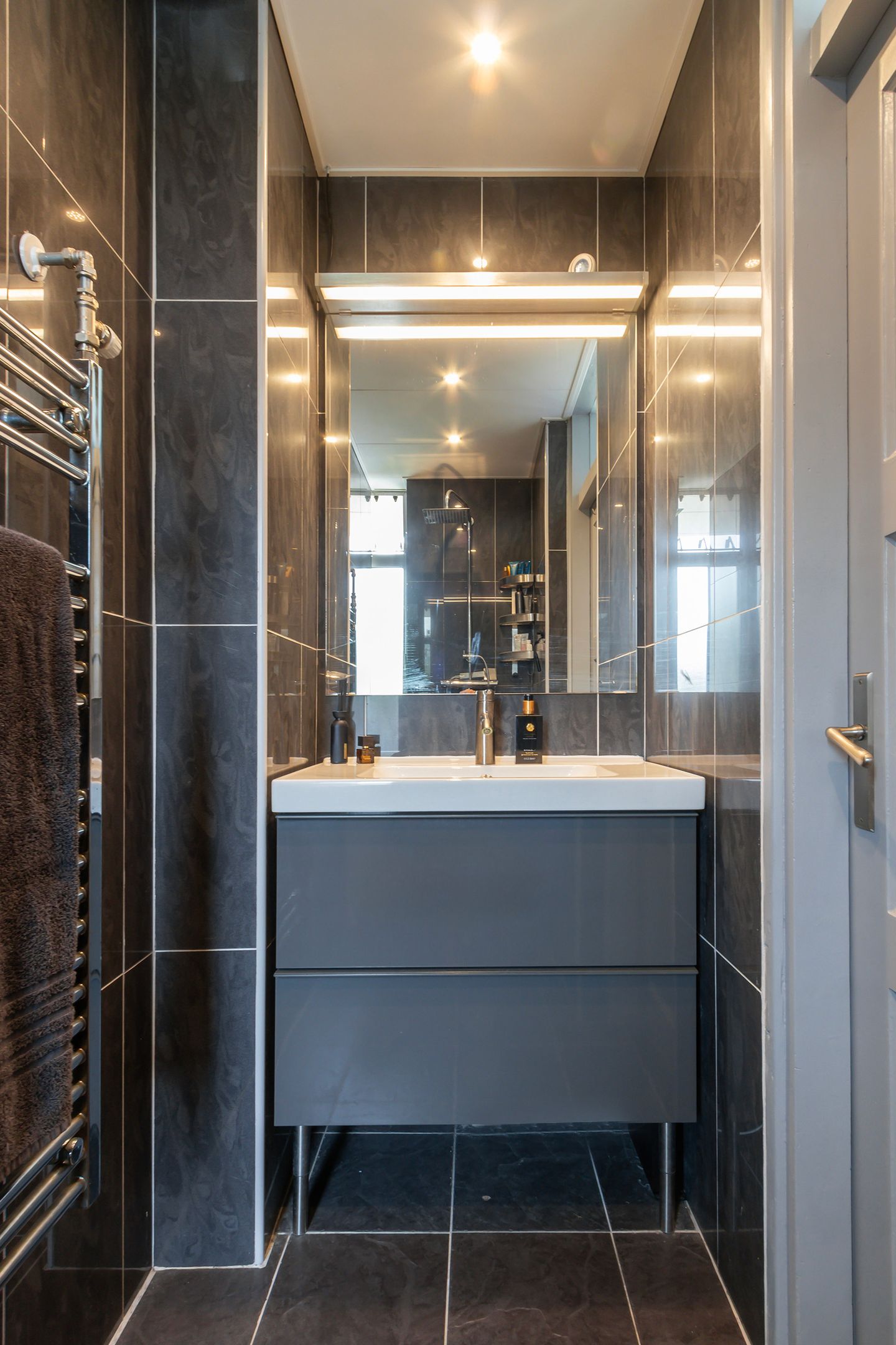 Photo 20 of Anna van Saksenstraat 4