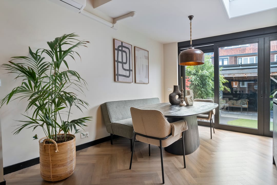 Foto 16 van Jan Tooropstraat 11