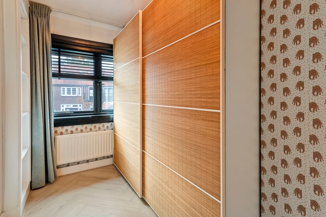 Foto 23 van Jan Tooropstraat 11