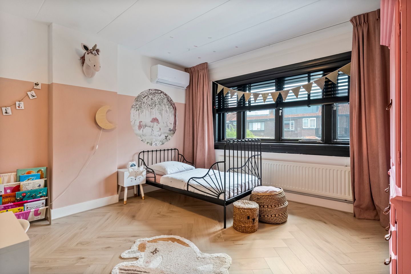 Foto 25 van Jan Tooropstraat 11