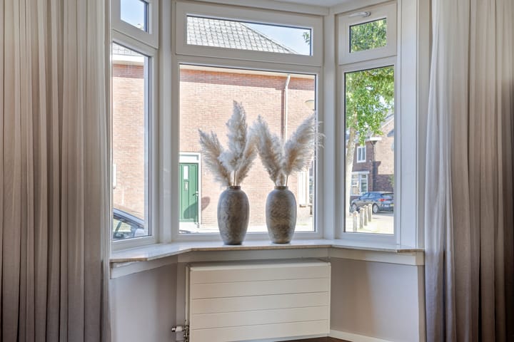 Foto 4 van Van Riebeekstraat 94