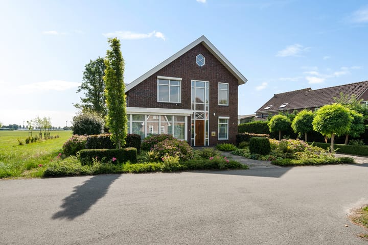 Photo 1 of Oosterwijzend 40