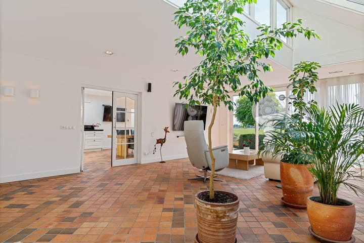 Photo 24 of Oosterwijzend 40