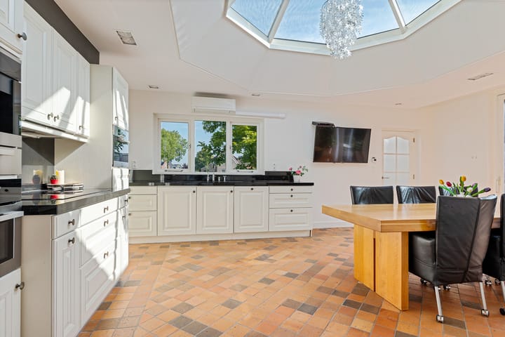 Photo 25 of Oosterwijzend 40