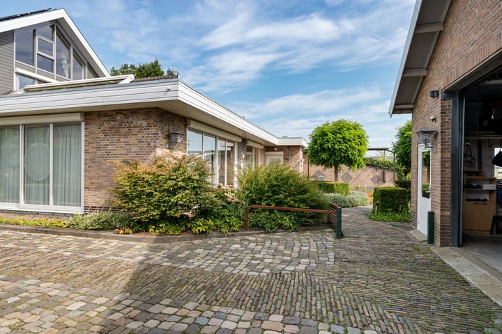 Photo 50 of Oosterwijzend 40