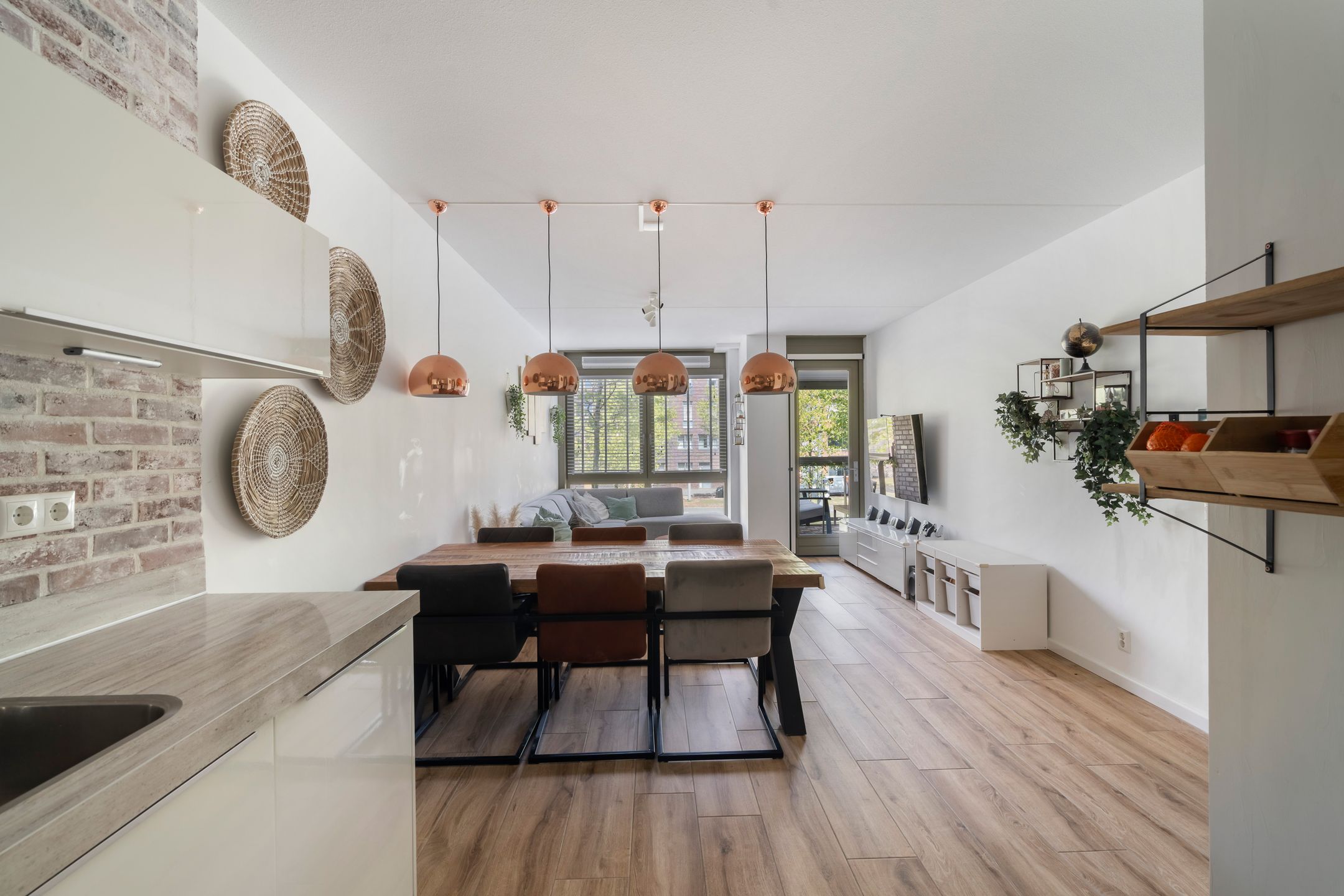 Foto 3 van Laan op Zuid 1381