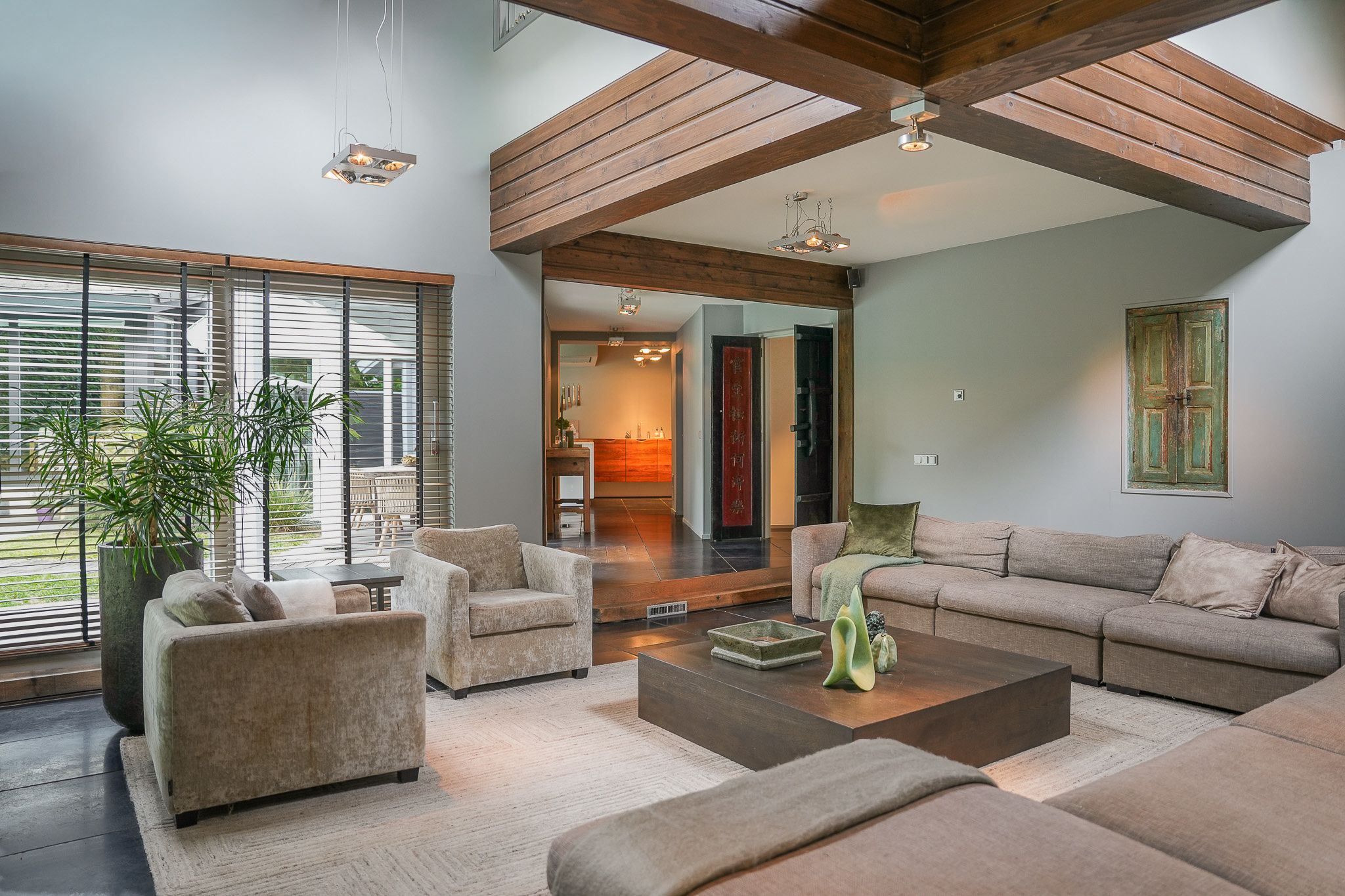 Foto 9 van Van Hogendorplaan 15