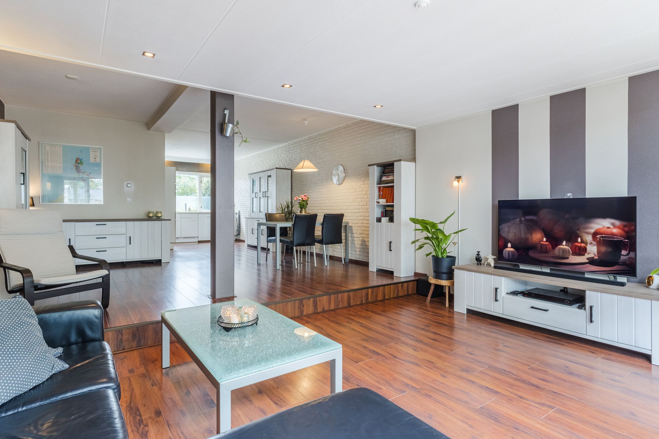 Photo 12 of Zwanenveld 3529