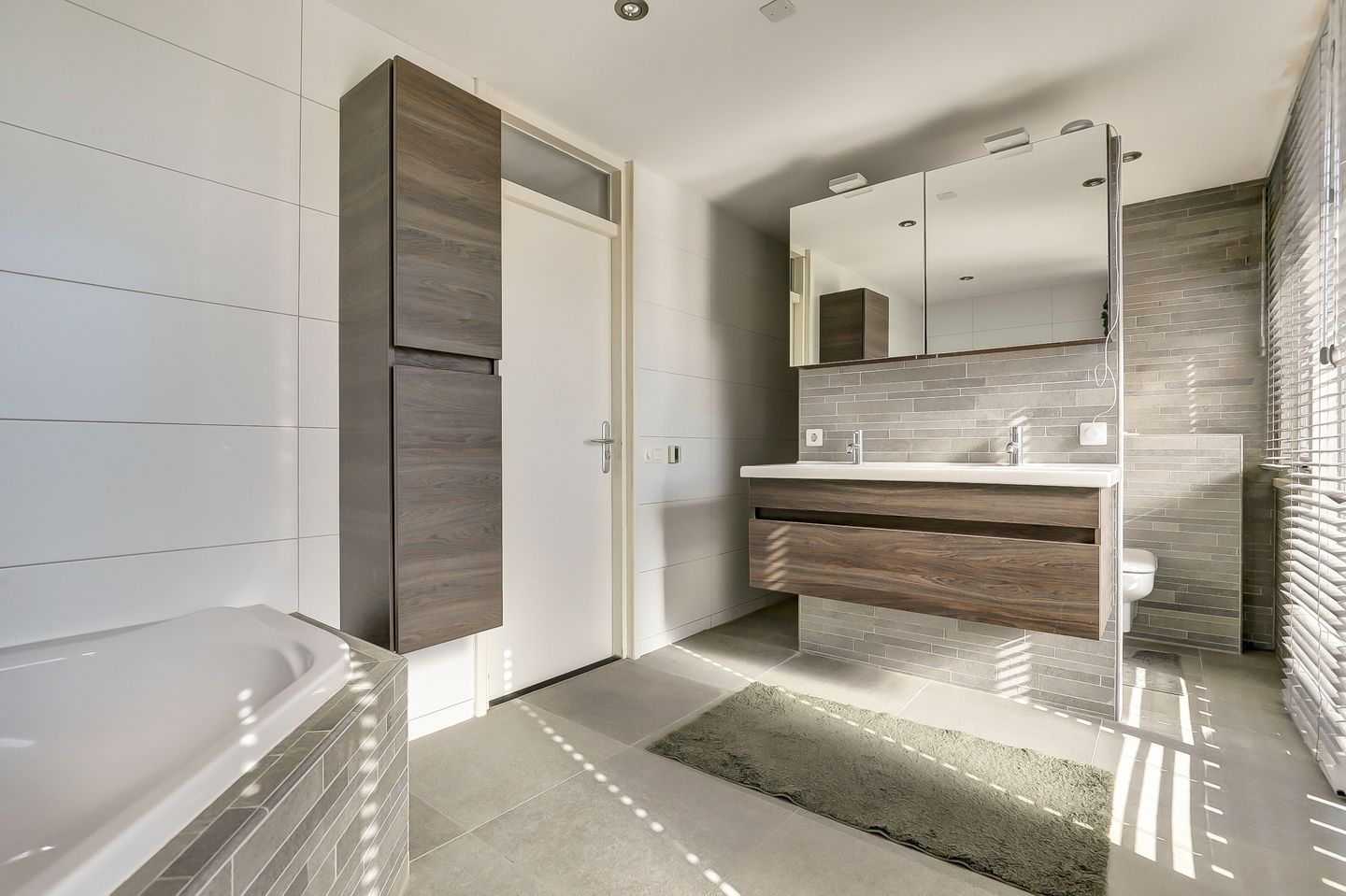 Foto 19 van President Kennedylaan 305