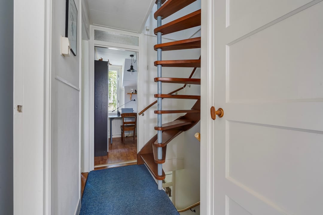 Photo 22 of Theemsstraat 32