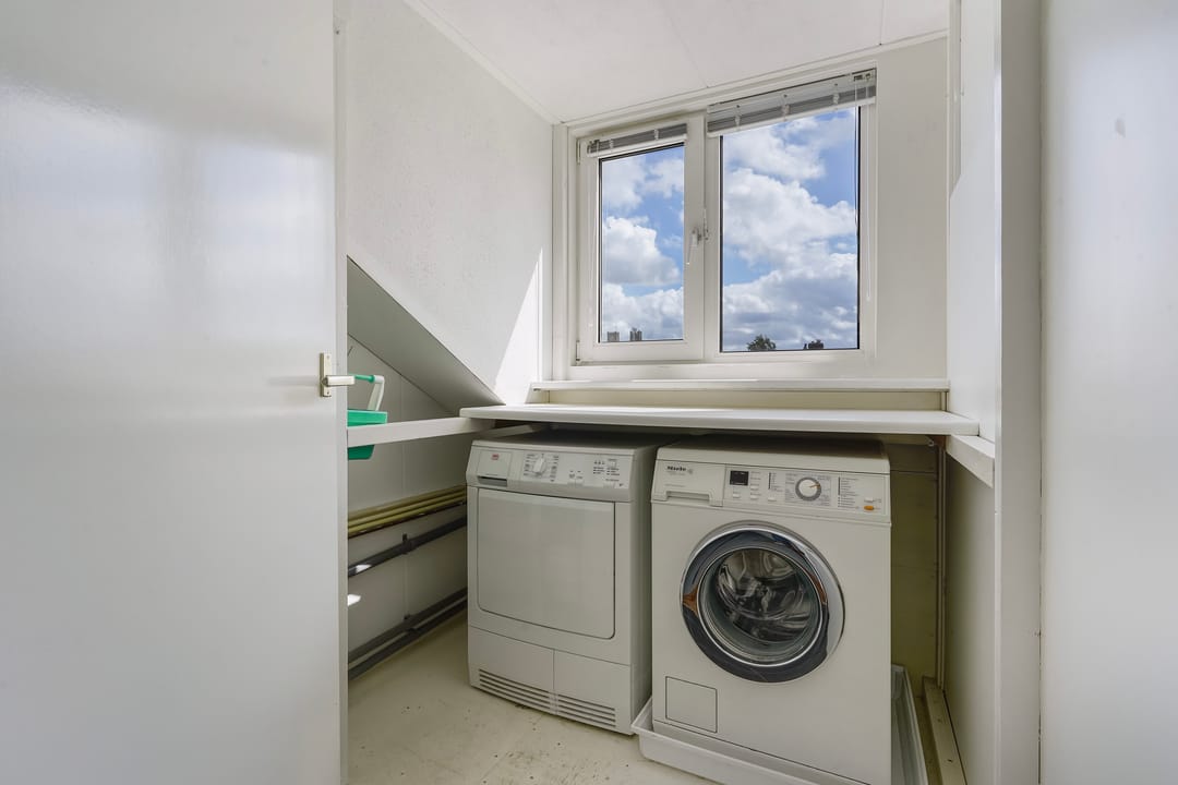 Photo 38 of Theemsstraat 32