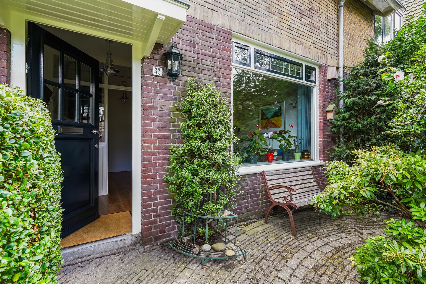 Photo 44 of Theemsstraat 32