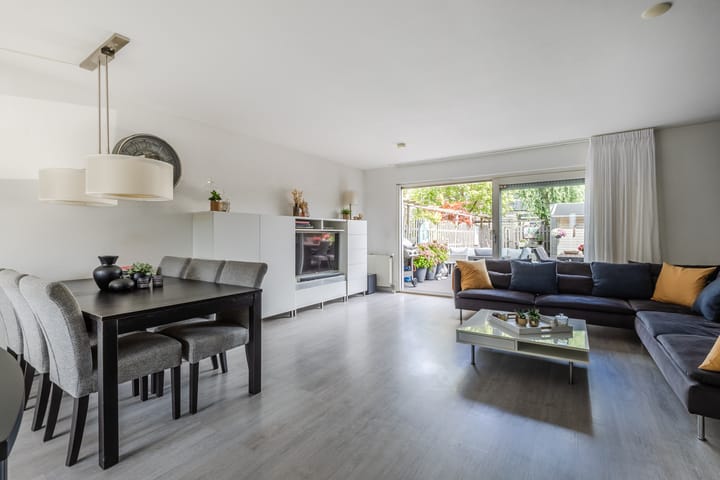 Foto 2 van Count Basiestraat 6