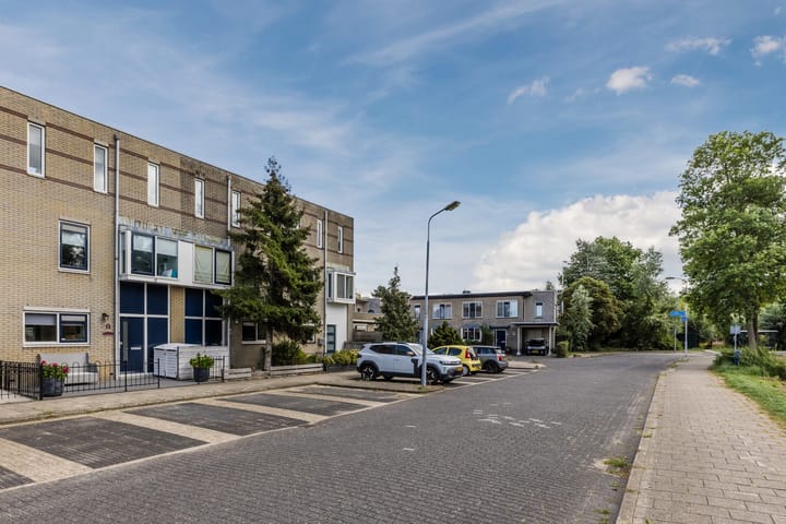 Foto 8 van Count Basiestraat 6