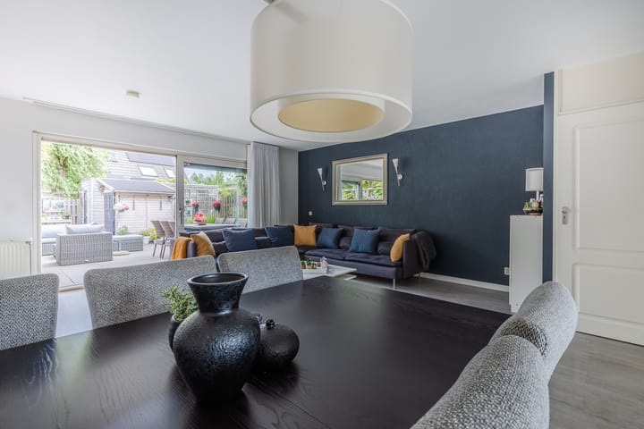 Foto 21 van Count Basiestraat 6