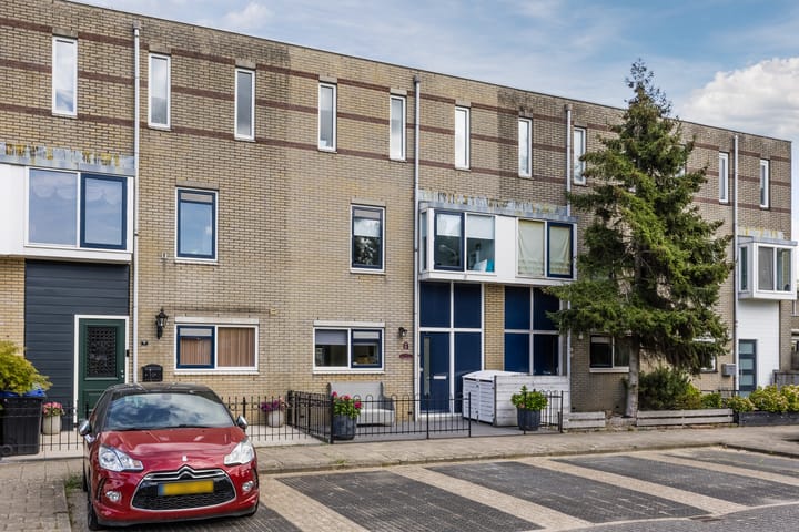 Foto 1 van Count Basiestraat 6