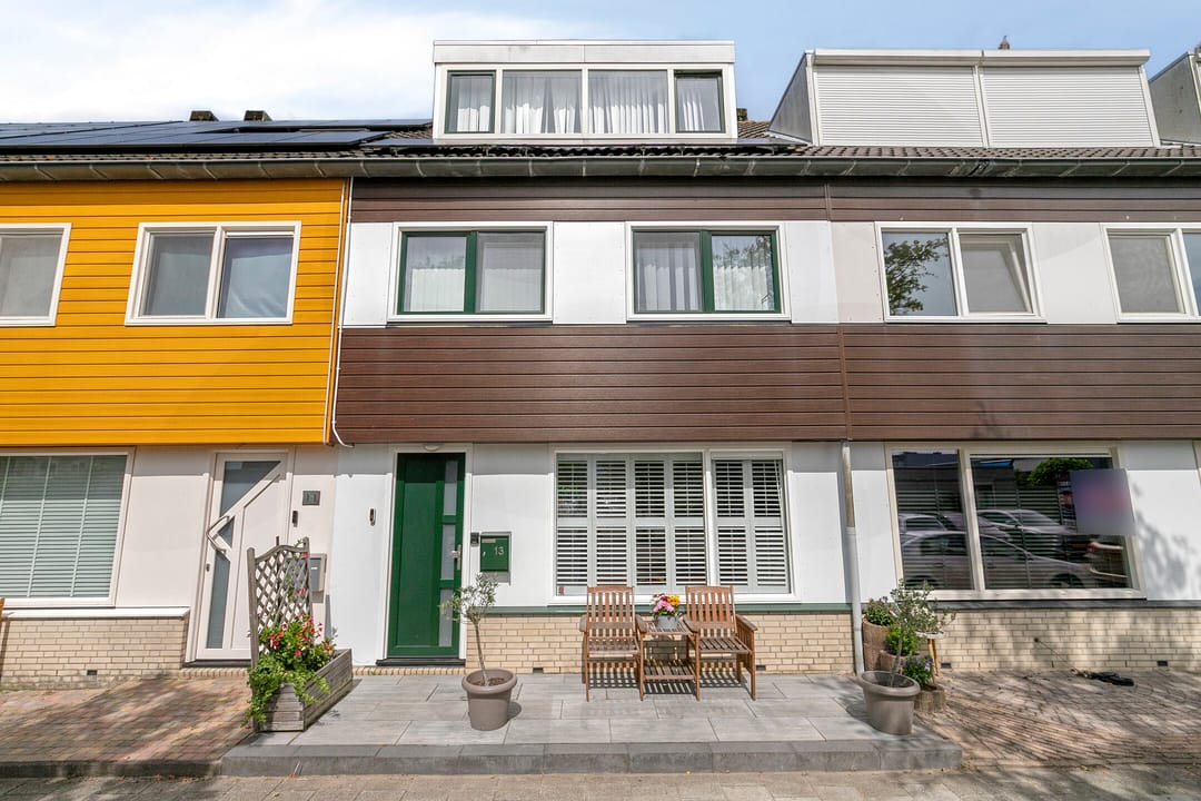 Foto 1 van Oe Thantstraat 13