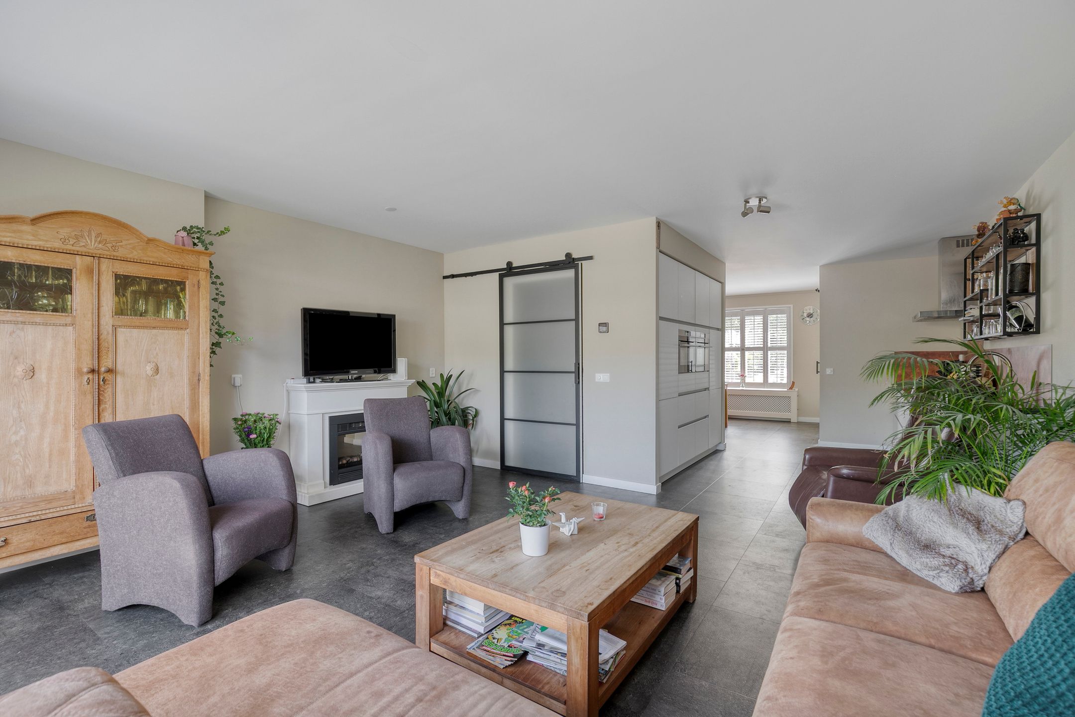 Foto 9 van Oe Thantstraat 13