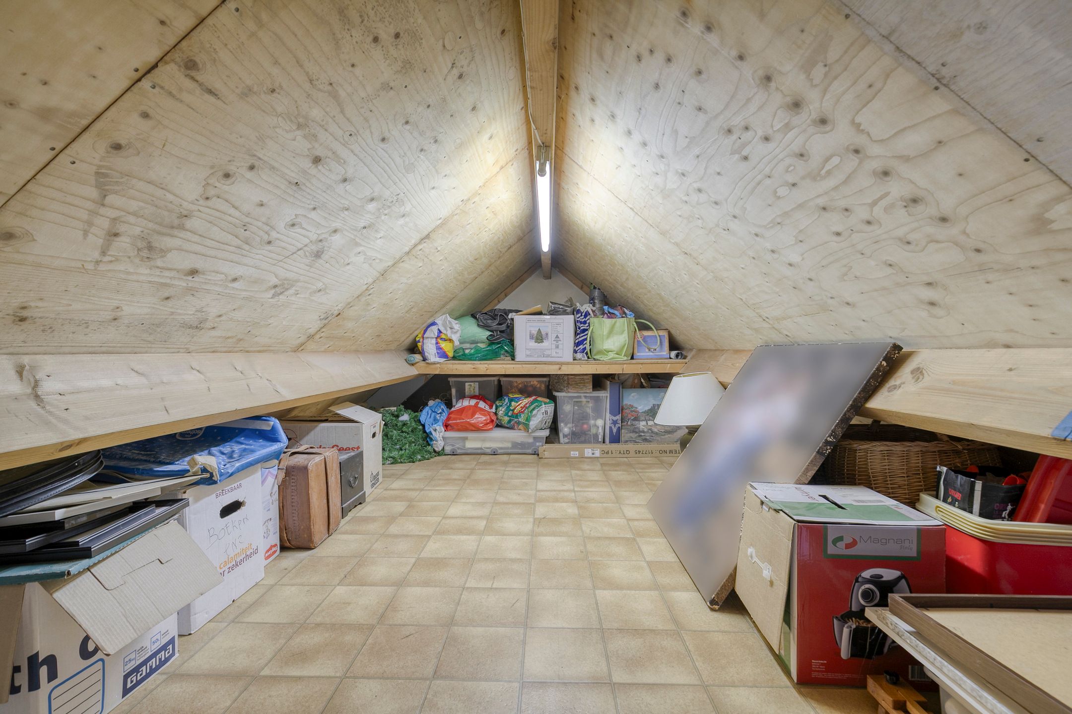 Foto 30 van Oe Thantstraat 13