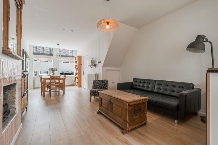 Photo 10 of Oranjestraat 167