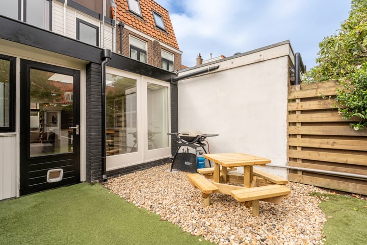 Photo 42 of Oranjestraat 167