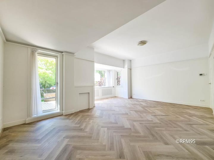 Photo 6 of Van Hoeylaan 55