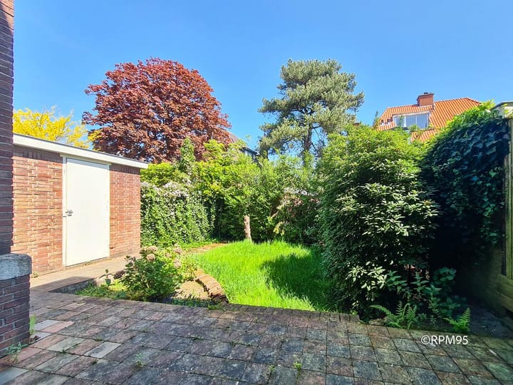 Photo 13 of Van Hoeylaan 55