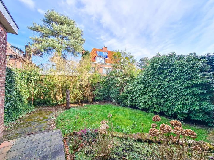 Photo 15 of Van Hoeylaan 55