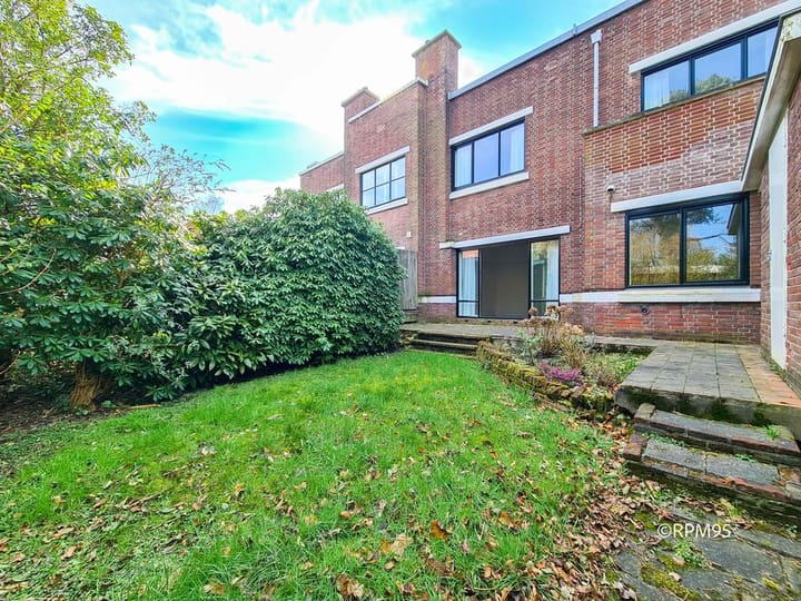 Photo 16 of Van Hoeylaan 55