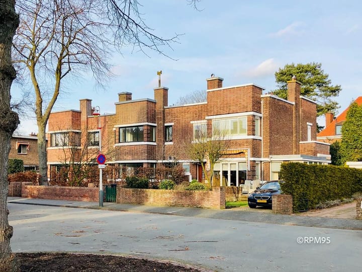 Photo 35 of Van Hoeylaan 55