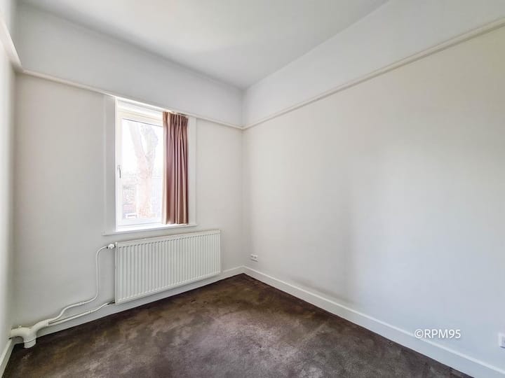 Photo 30 of Van Hoeylaan 55