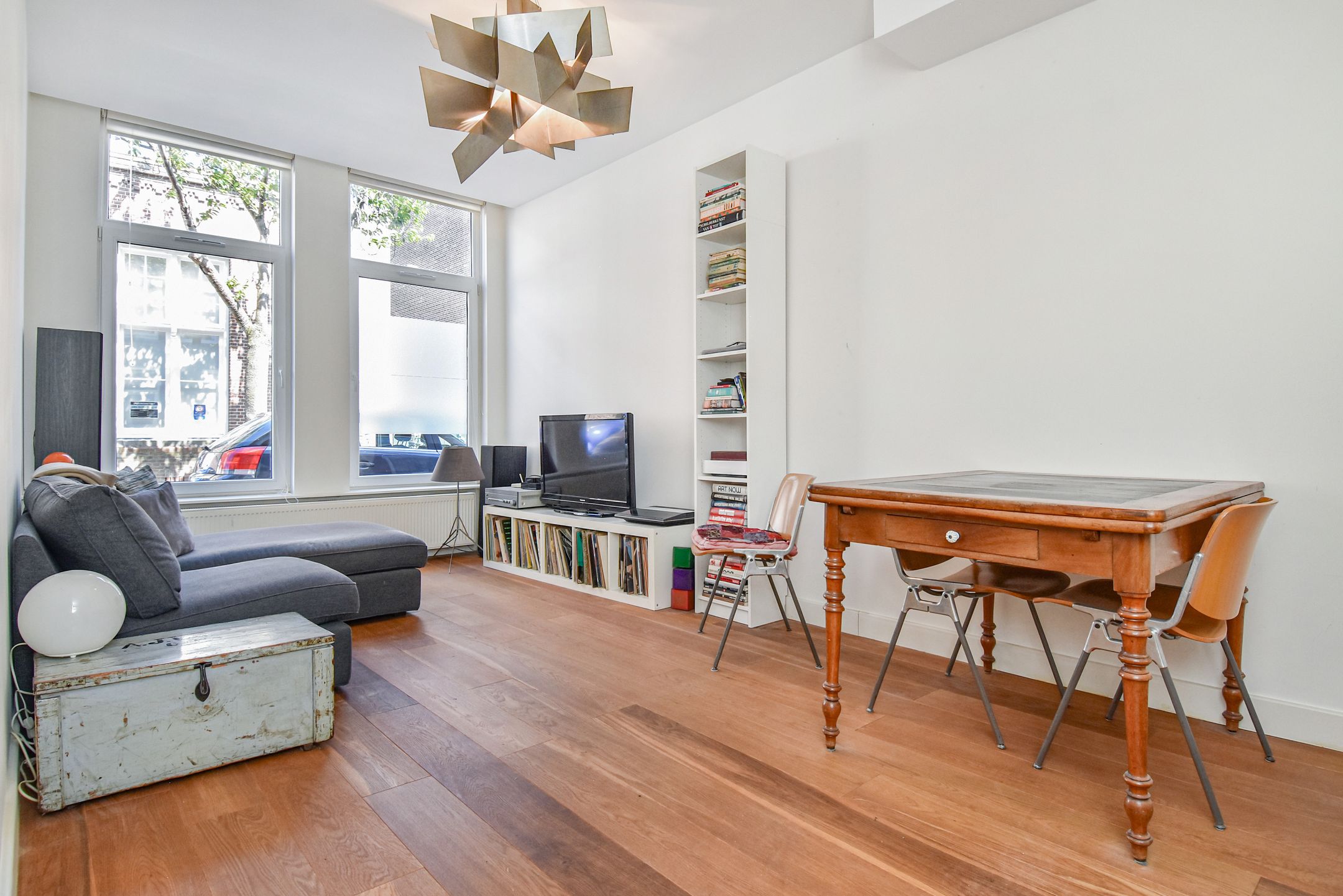 Photo 6 of Hendrik van Deventerstraat 42