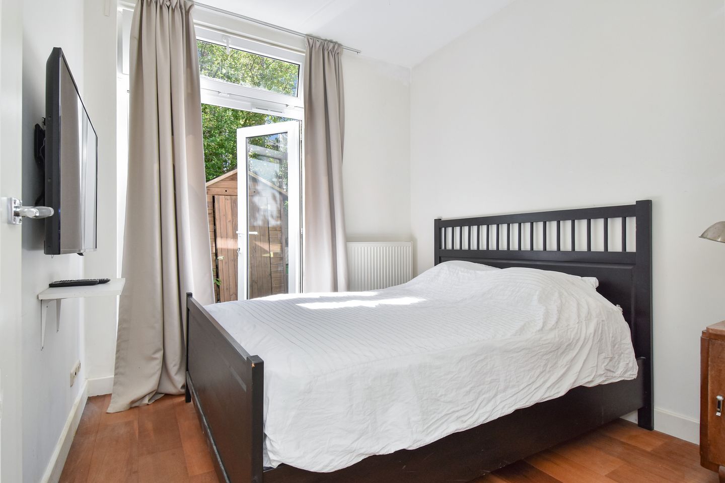 Photo 19 of Hendrik van Deventerstraat 42