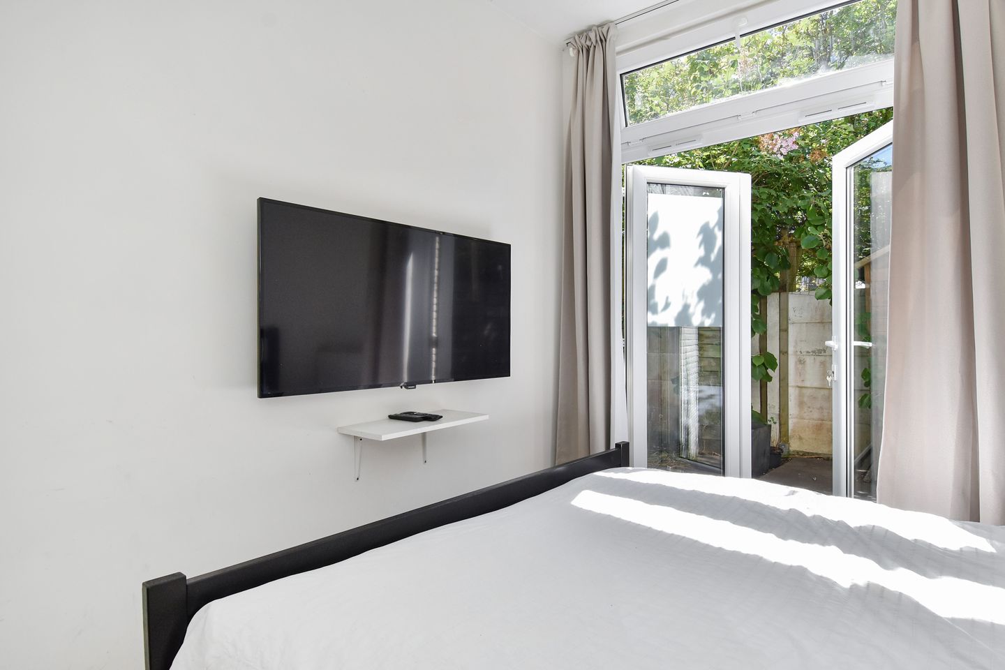 Photo 20 of Hendrik van Deventerstraat 42